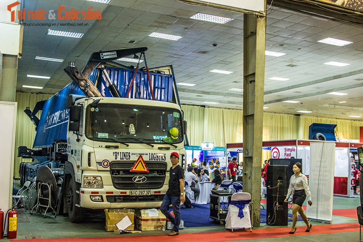 Xe oto Trung Quoc &quot;tran ngap&quot; Vietnam AutoExpo 2017-Hinh-13